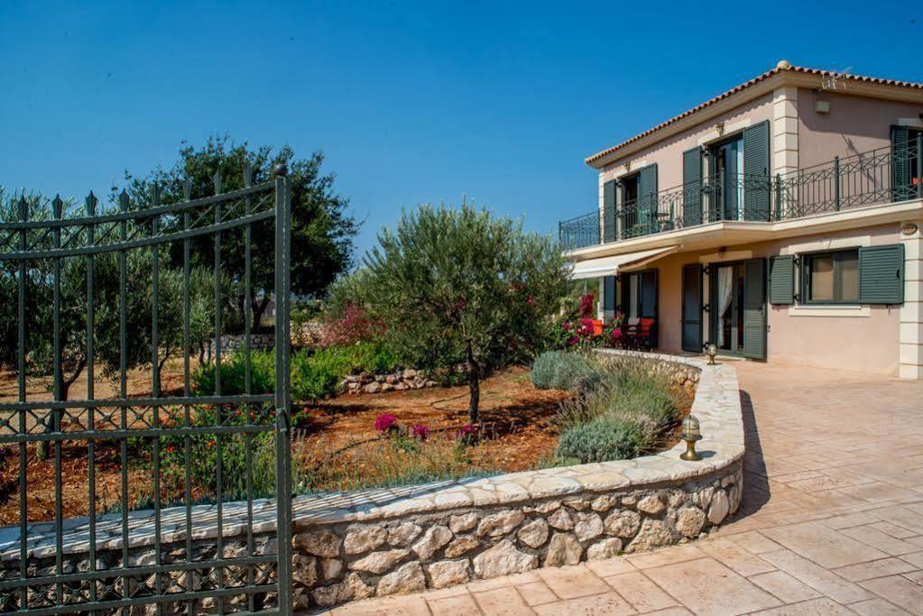 Korallis Villas Livathos  Εξωτερικό φωτογραφία